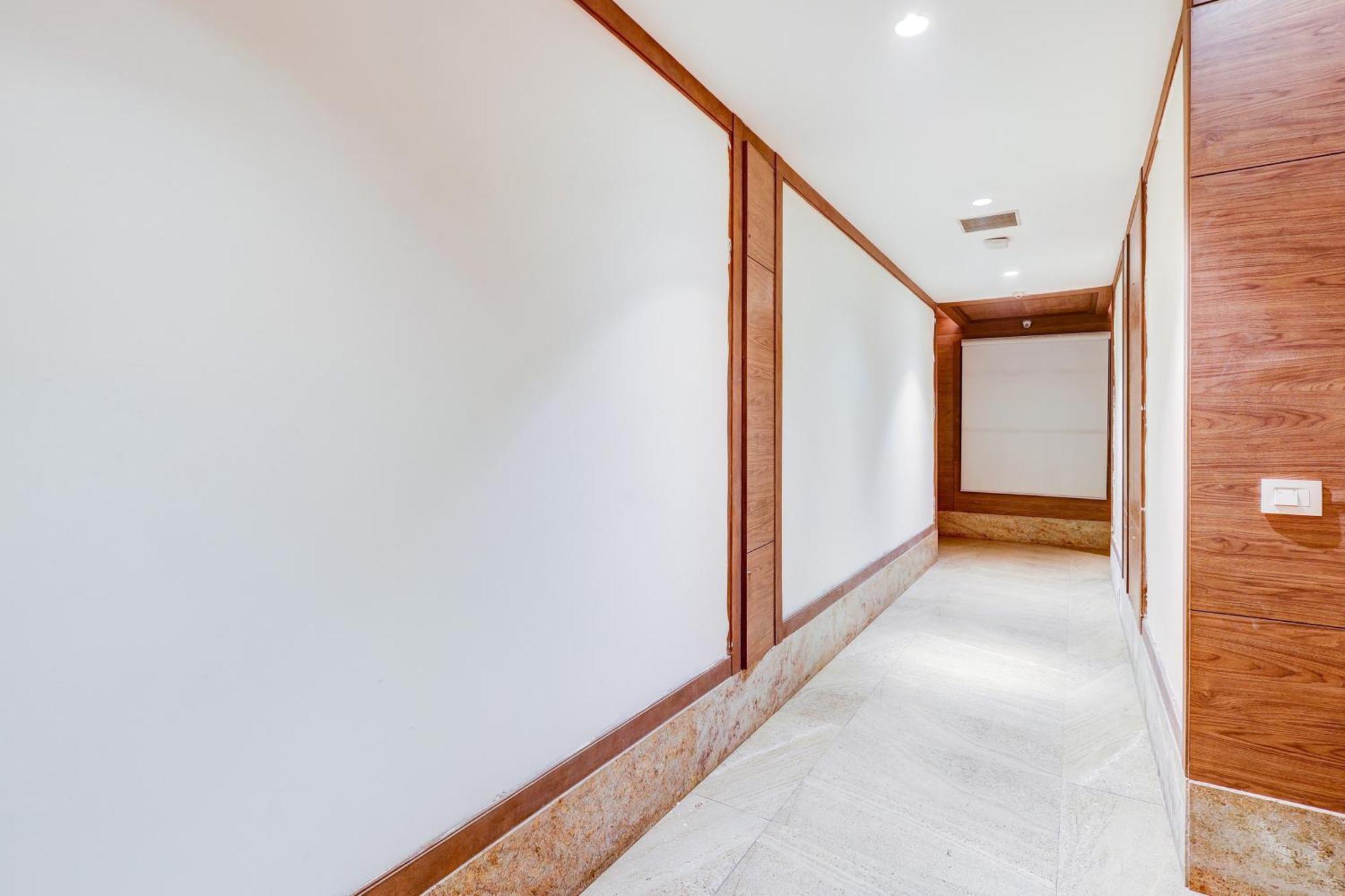 Super Townhouse Chhatarpur Near Metro Park نيودلهي المظهر الخارجي الصورة